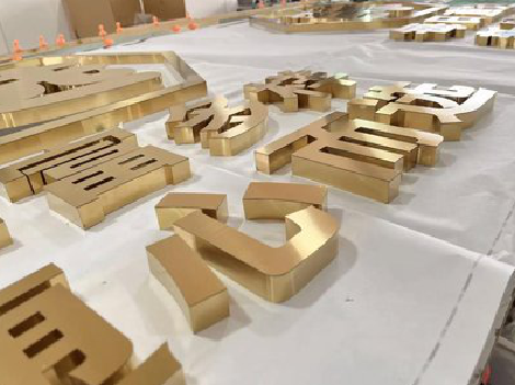 凤山拉丝不锈钢字的特点。